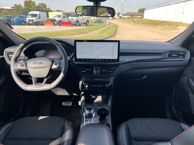 Used 2024 Ford Escape ST-Line w/ Tech Pack #1 AWD/4WD image 19