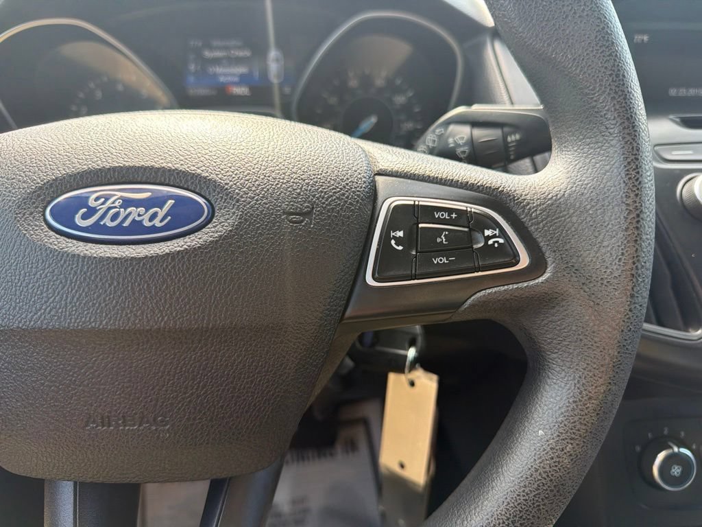 Used 2015 Ford Focus SE FWD image 24