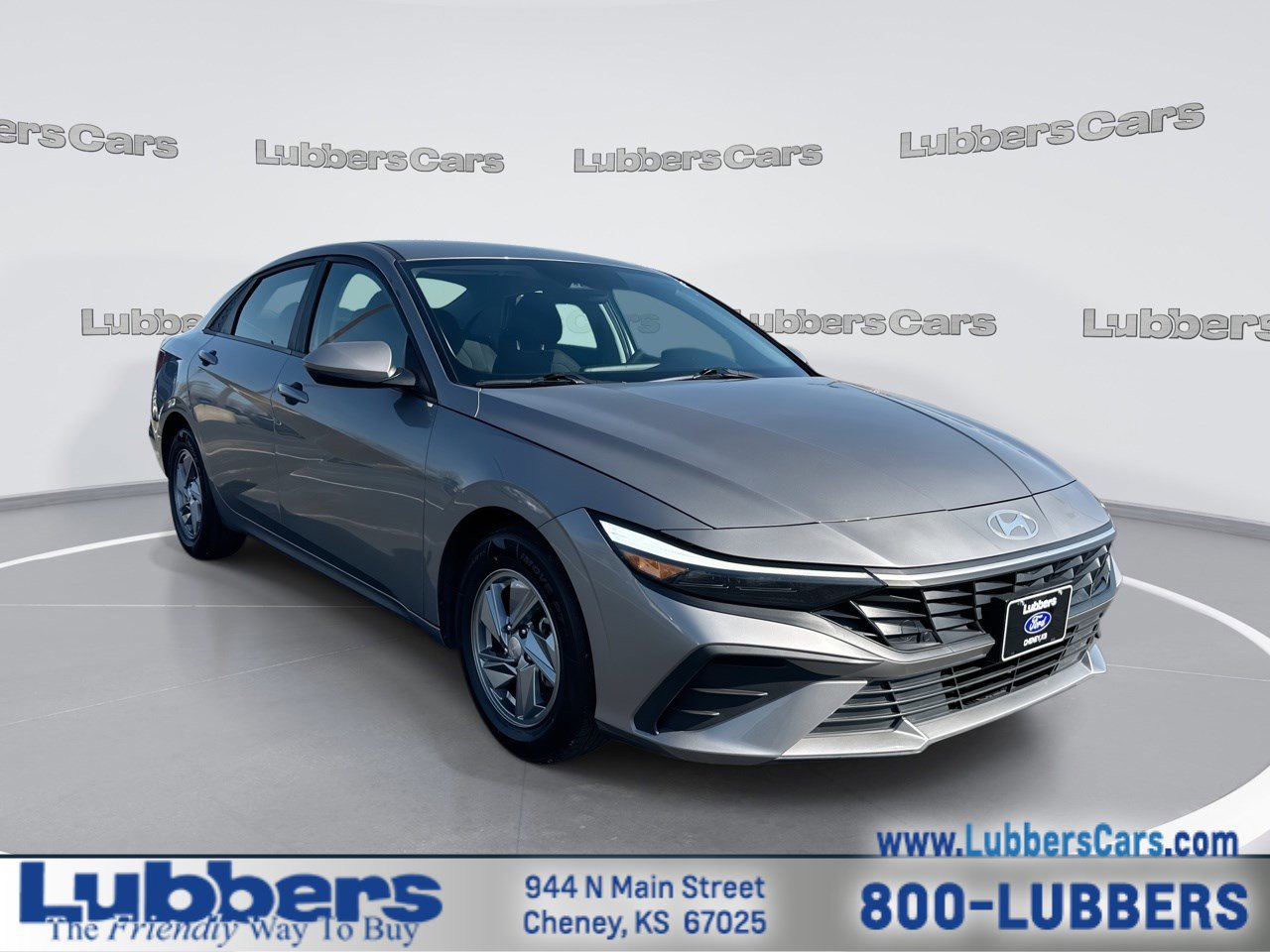 Used 2024 Hyundai Elantra SE image 1