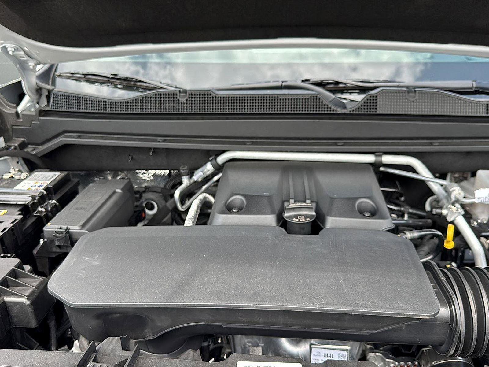 New 2025 GMC Canyon Elevation w/ Convenience Package image 12