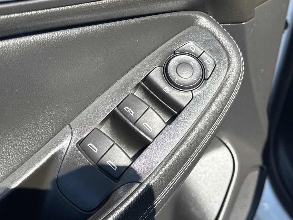 Certified 2022 Buick Encore GX Preferred w/ Sport Touring Package FWD image 26