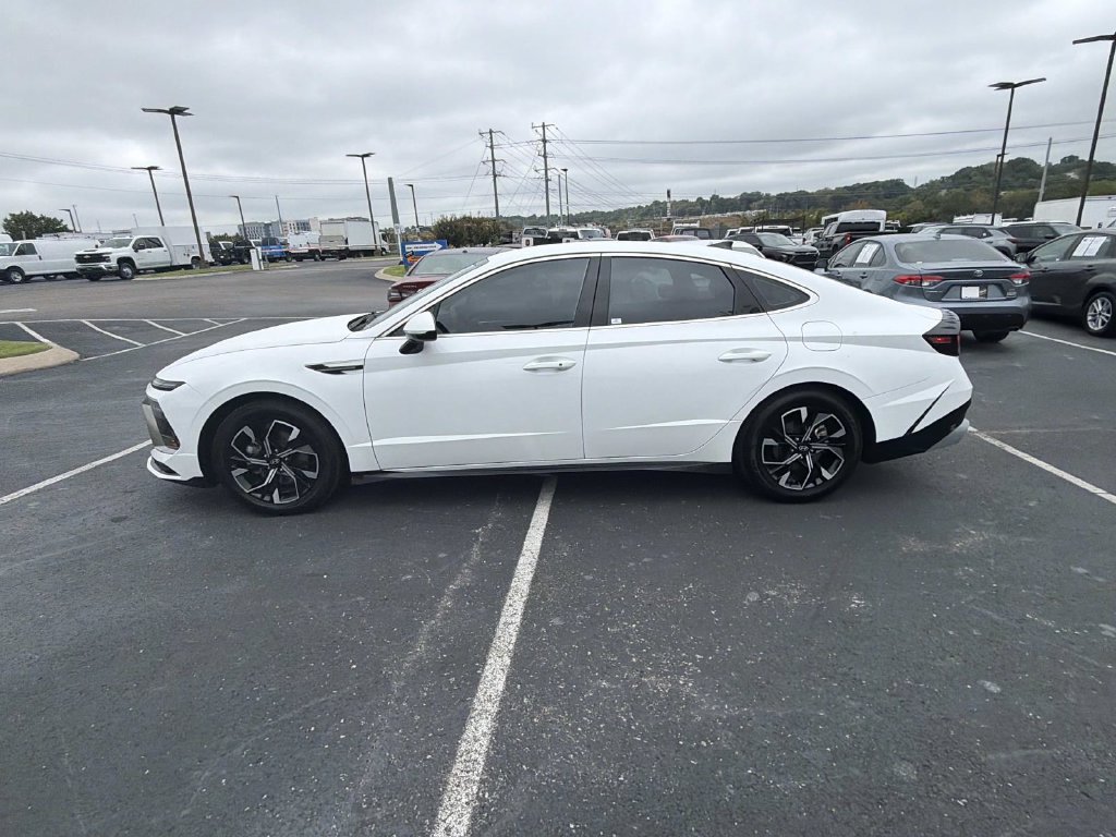 Used 2025 Hyundai Sonata SEL FWD image 6