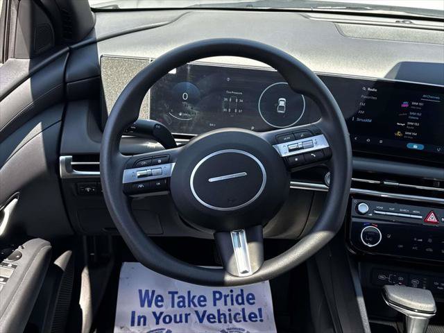Used 2026 Hyundai Santa Cruz SEL AWD/4WD image 14