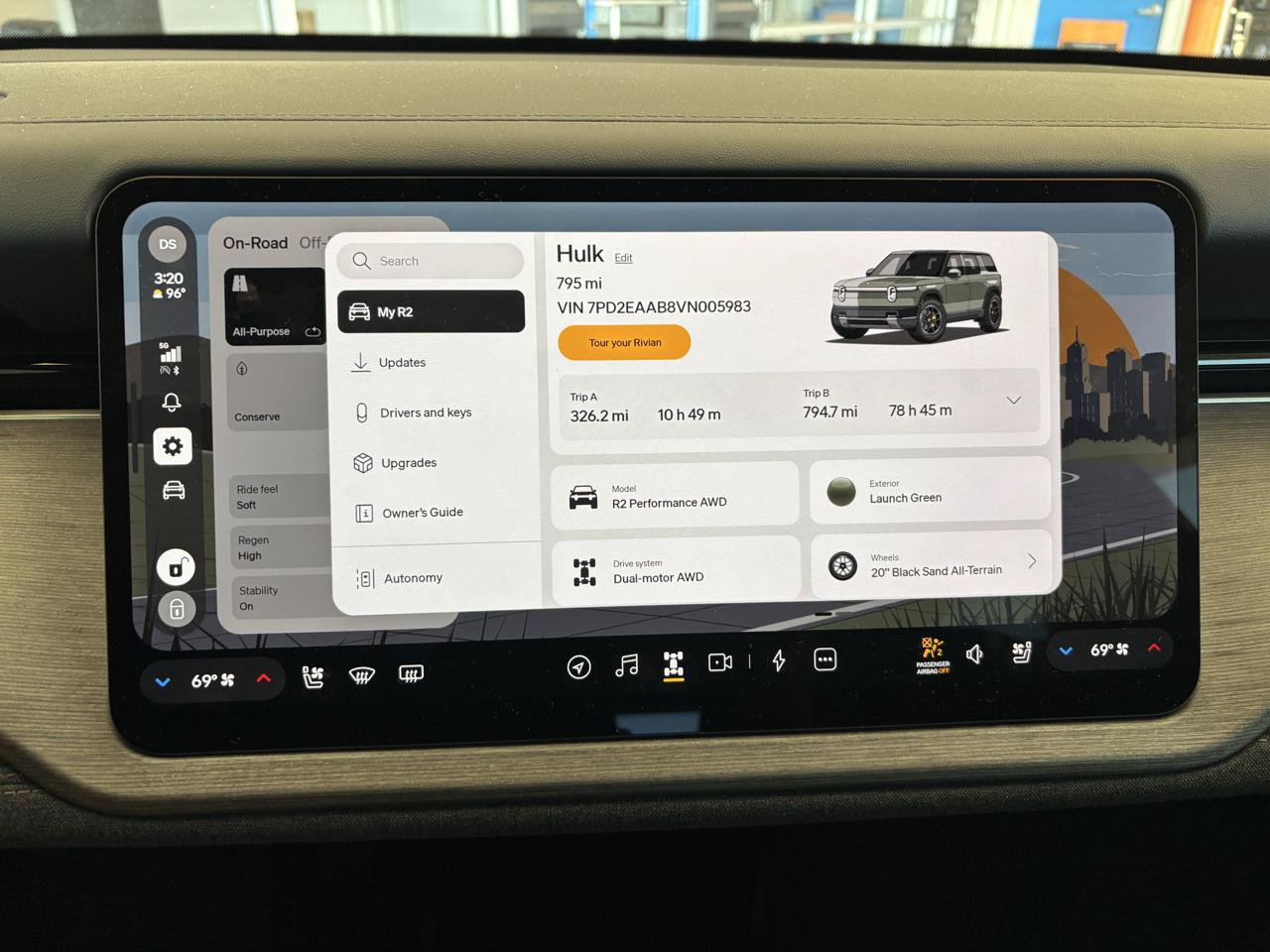 Used 2027 Rivian R2 Performance Dual AWD/4WD image 19