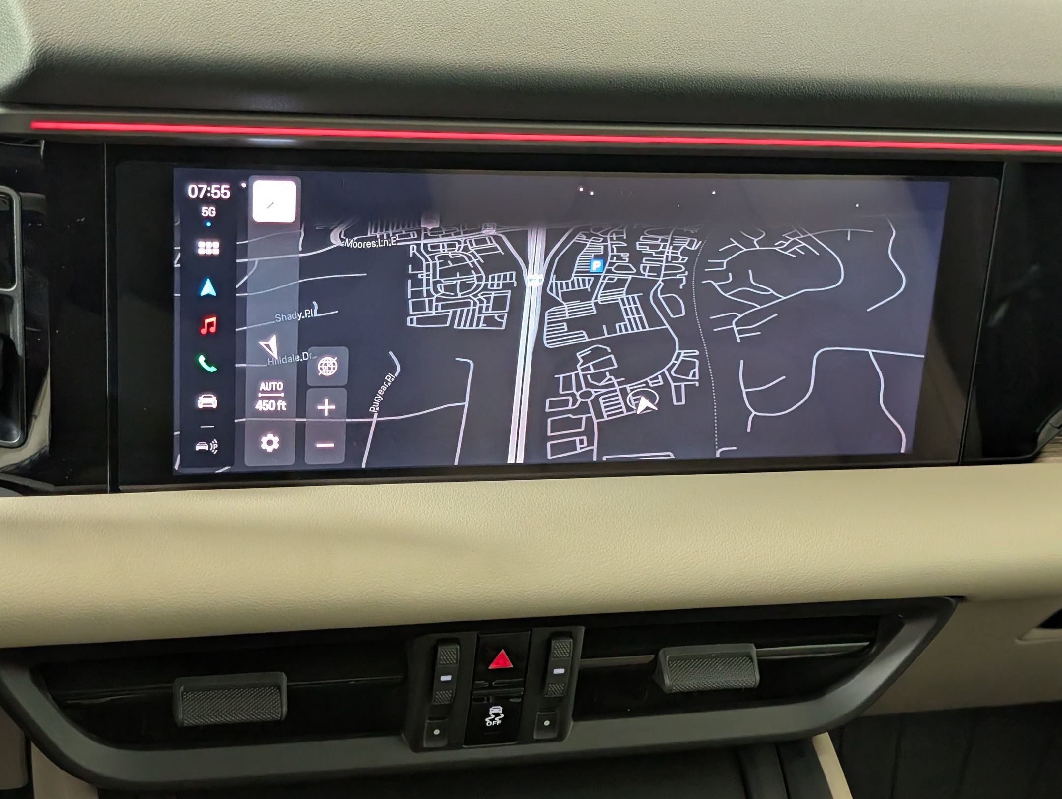 Used 2025 Porsche Macan 4 Electric image 29