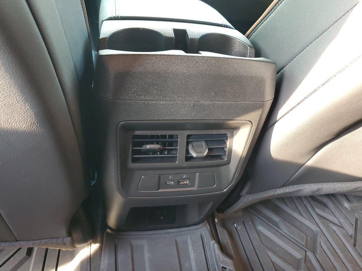 Used 2024 GMC Canyon AT4 AWD/4WD image 15