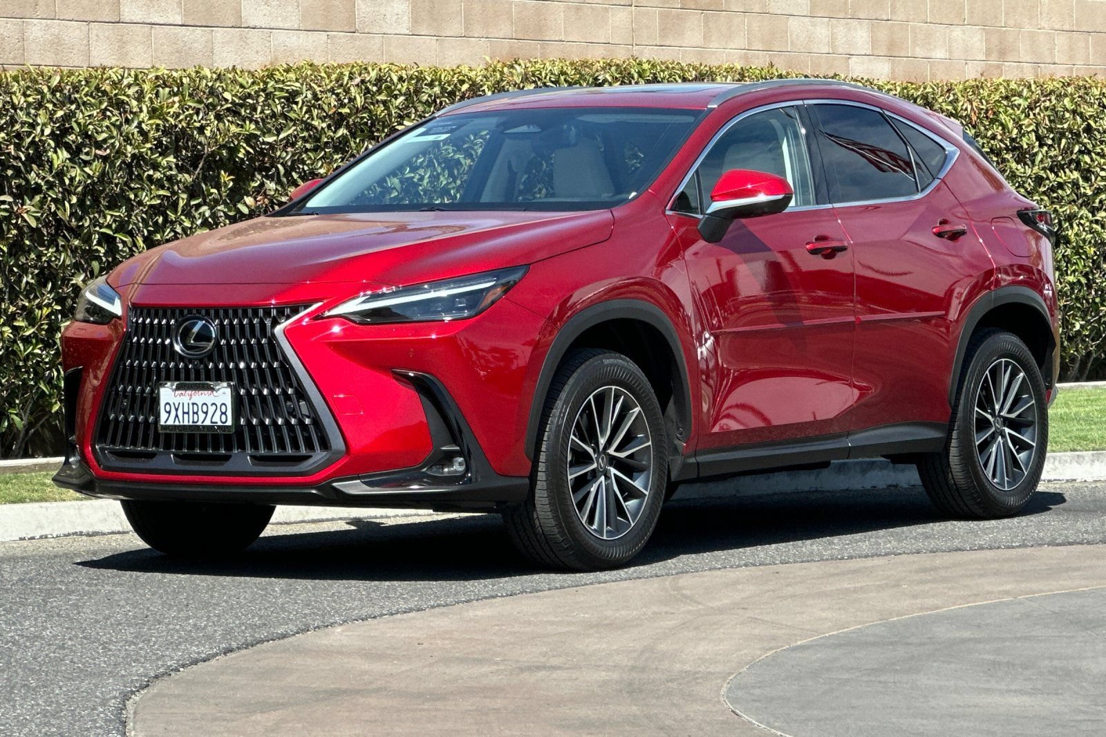 Certified 2026 Lexus NX 350h FWD w/ Accessory Package (2T) image 8