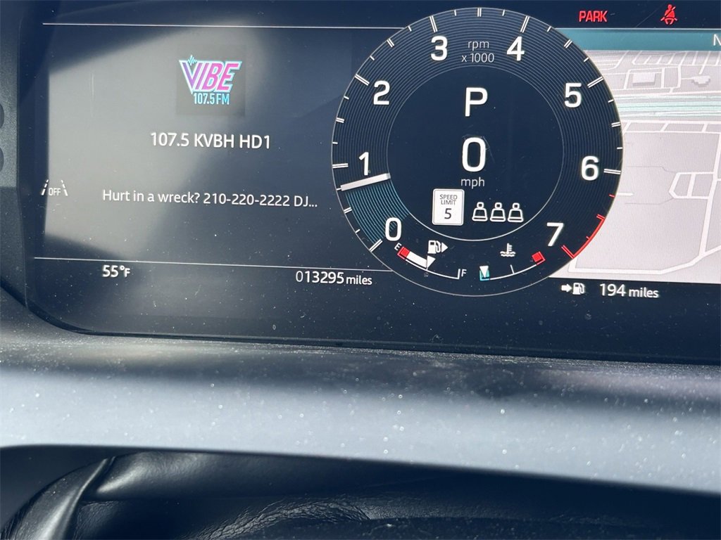 Used 2024 Land Rover Discovery Sport S image 40