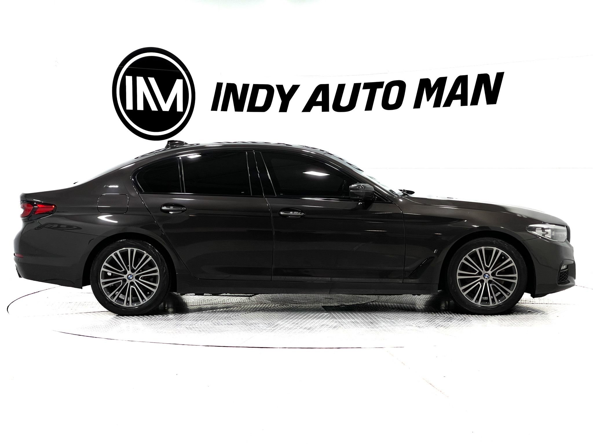 Used 2018 BMW 530e image 3