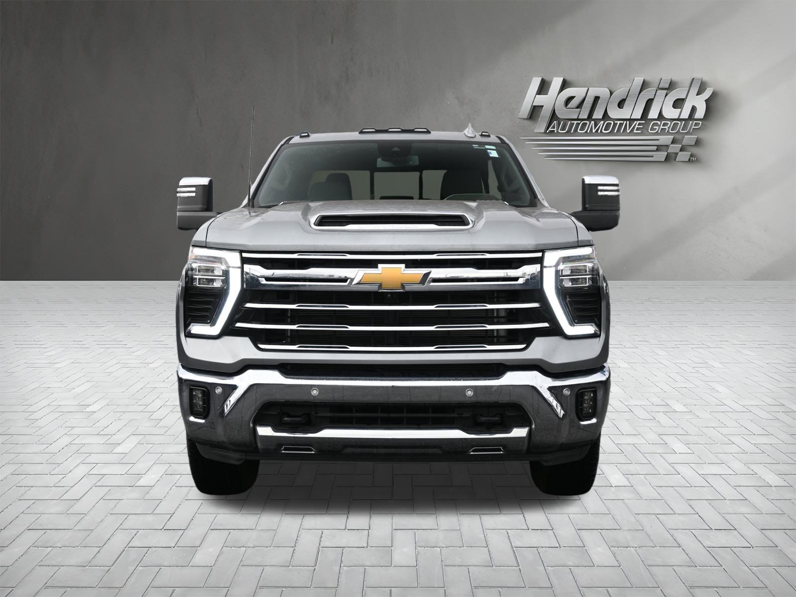 Used 2024 Chevrolet Silverado 2500 LTZ w/ LTZ Convenience Package image 5