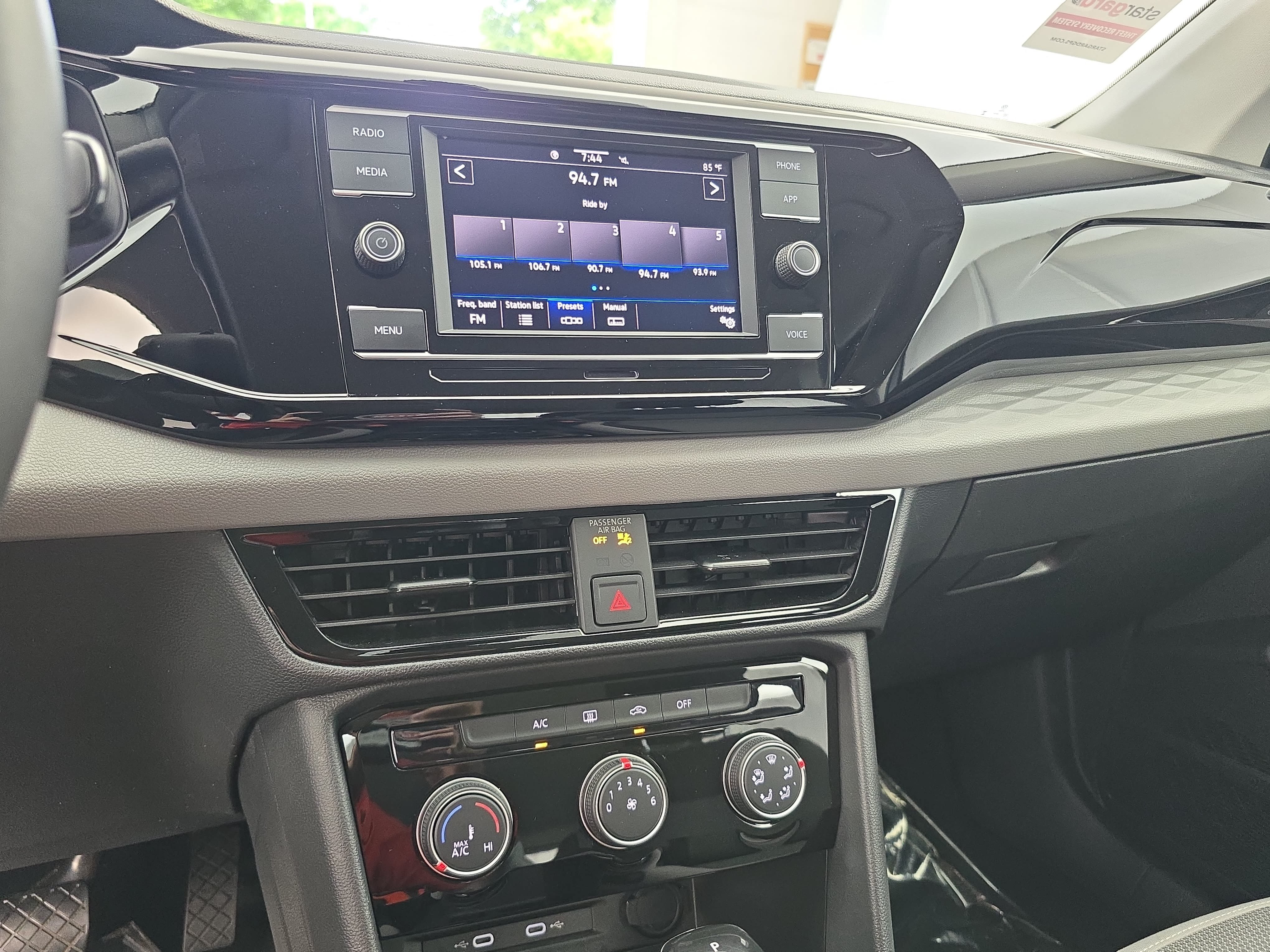 Certified 2023 Volkswagen Taos S FWD image 19