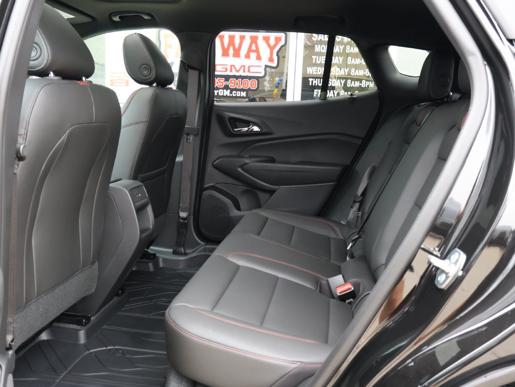 New 2026 Chevrolet Trax RS w/ Sunroof Package FWD image 26