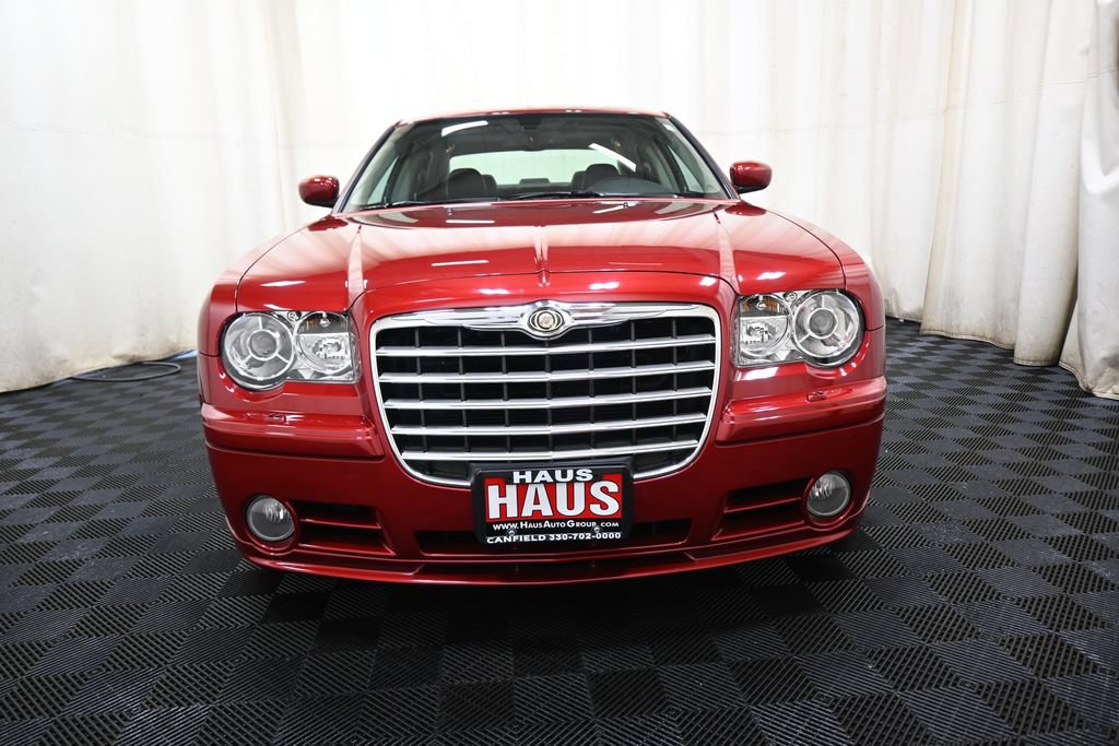 Used 2007 Chrysler 300 SRT8 RWD image 2
