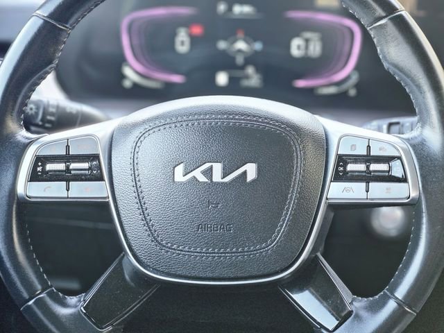 Used 2025 Kia Telluride S FWD image 16