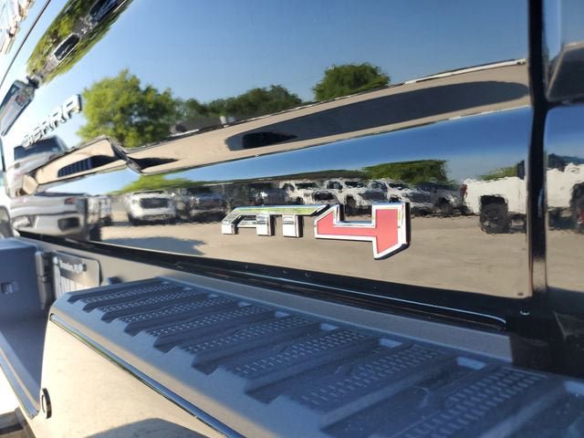 New 2026 GMC Sierra 2500 AT4 w/ AT4 Premium Plus Package AWD/4WD image 9