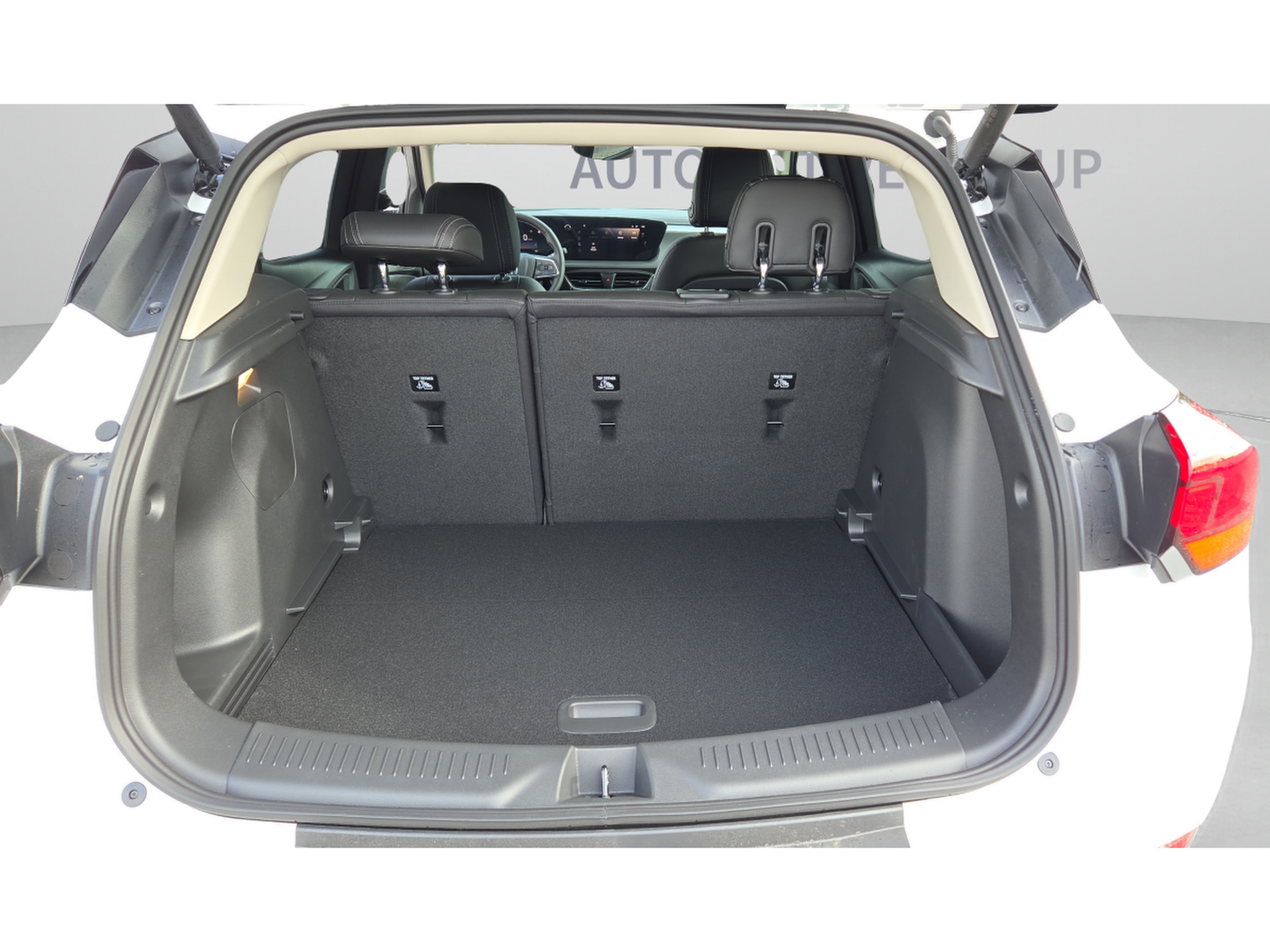 New 2026 Buick Encore GX Preferred w/ Advanced Technology Package AWD/4WD image 14