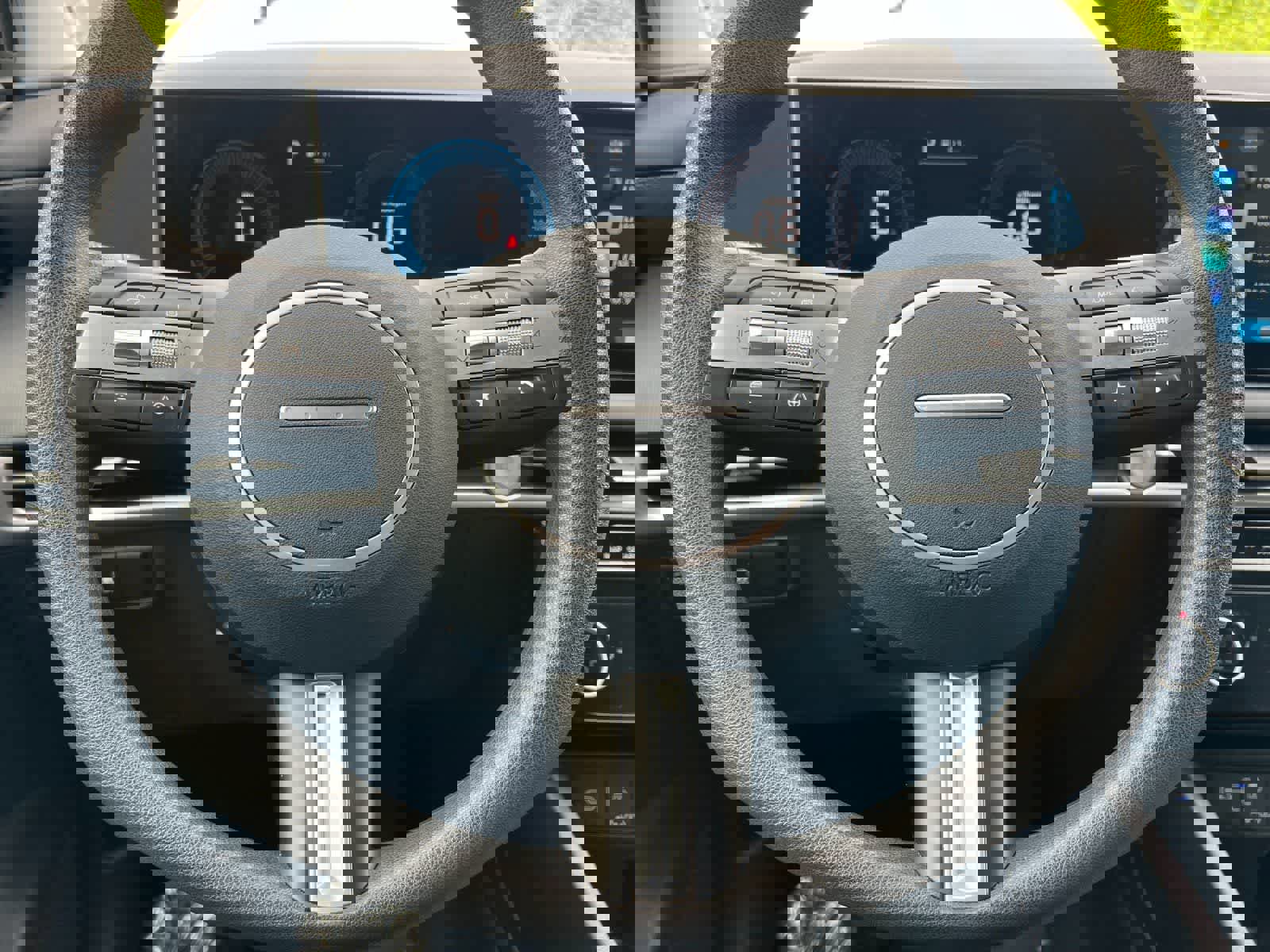 Certified 2025 Hyundai Tucson SEL image 24