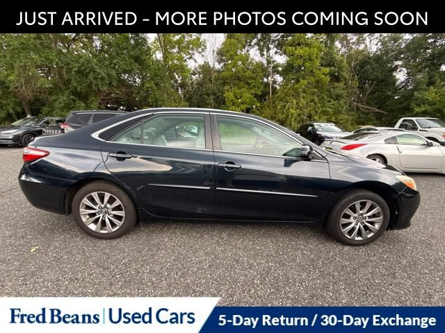 Used 2016 Toyota Camry XLE w/ Moonroof Package FWD image 10