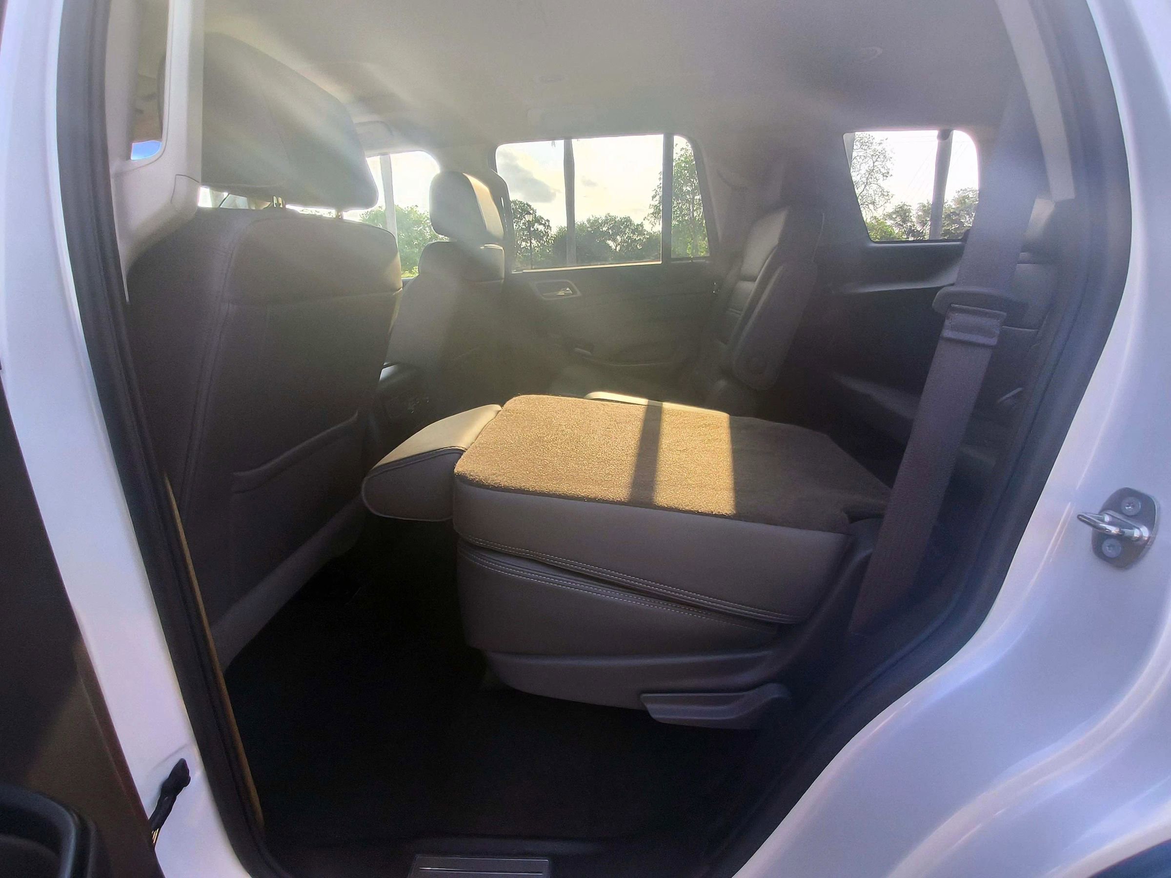 Used 2018 GMC Yukon Denali w/ Enhanced Security Package AWD/4WD image 31