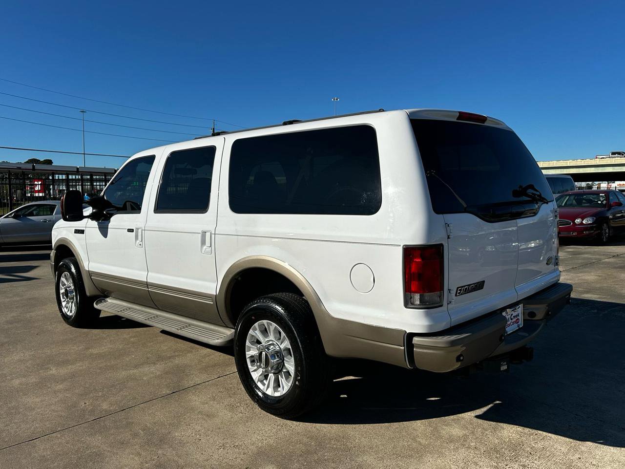 Used 2005 Ford Excursion Eddie Bauer image 3