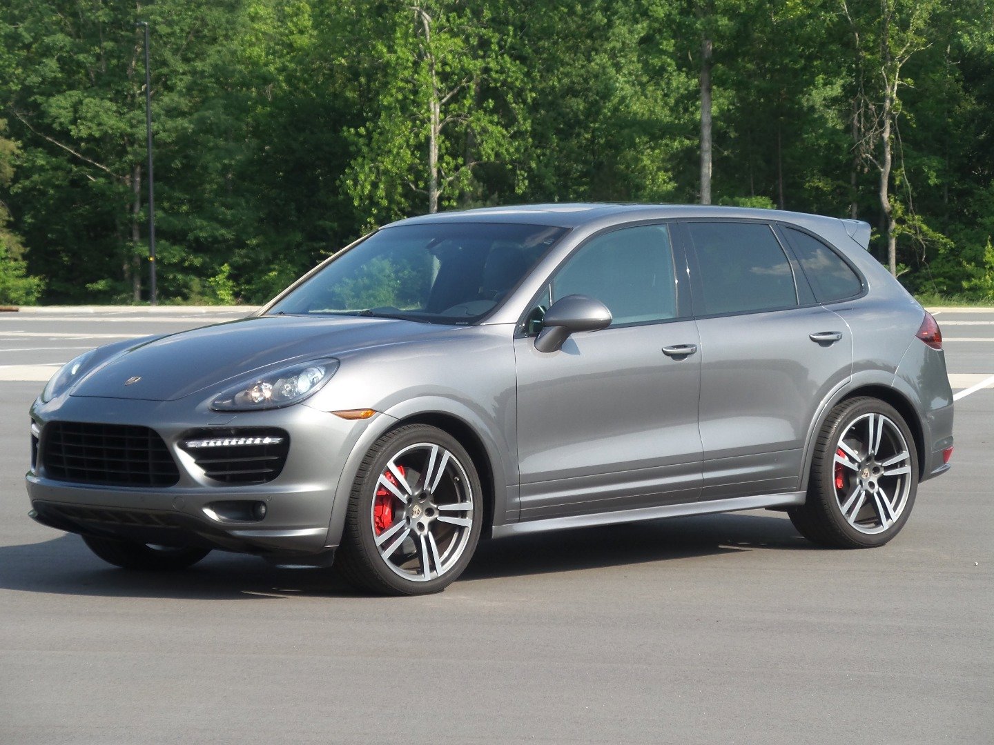 Used 2013 Porsche Cayenne GTS image 14