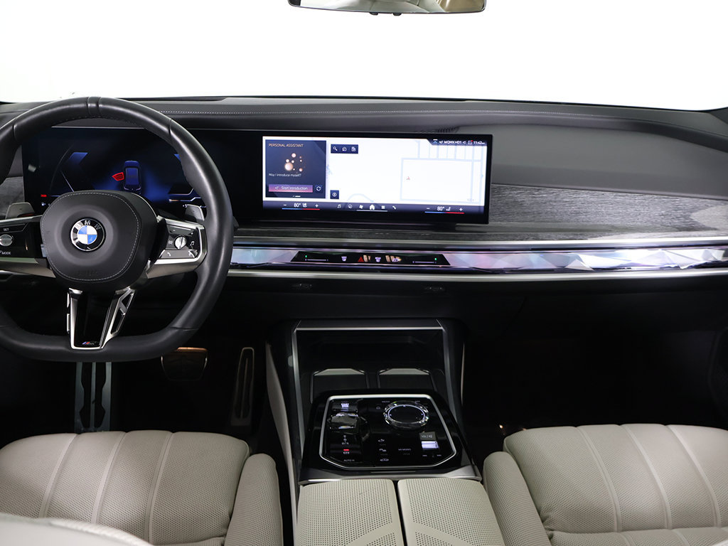 Used 2023 BMW 760i xDrive AWD/4WD image 39