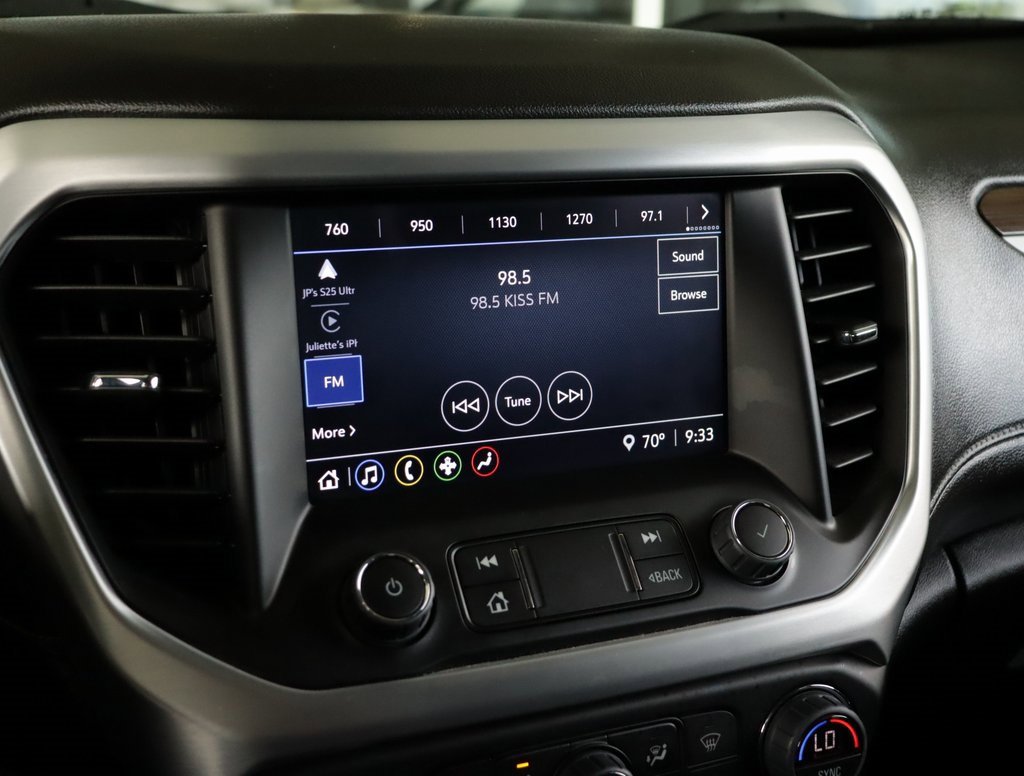 Used 2023 GMC Acadia SLE w/ Driver Convenience Package image 12