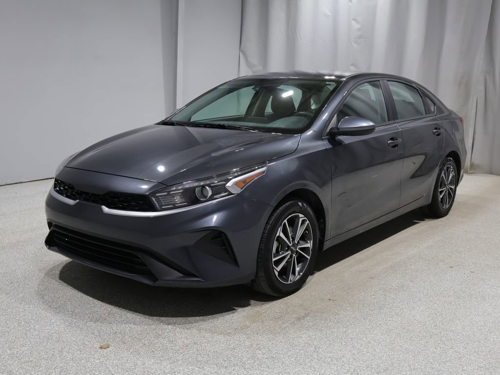 Used 2024 Kia Forte LXS image 7