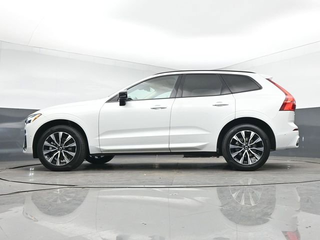 Used 2024 Volvo XC60 B5 Plus w/ Protection Package Premier image 40