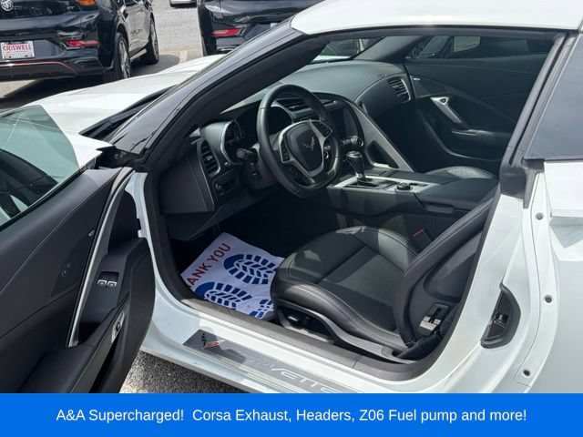 Used 2016 Chevrolet Corvette Stingray Coupe RWD image 15