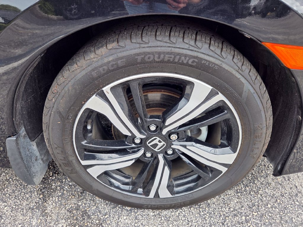 Used 2016 Honda Civic Touring image 18