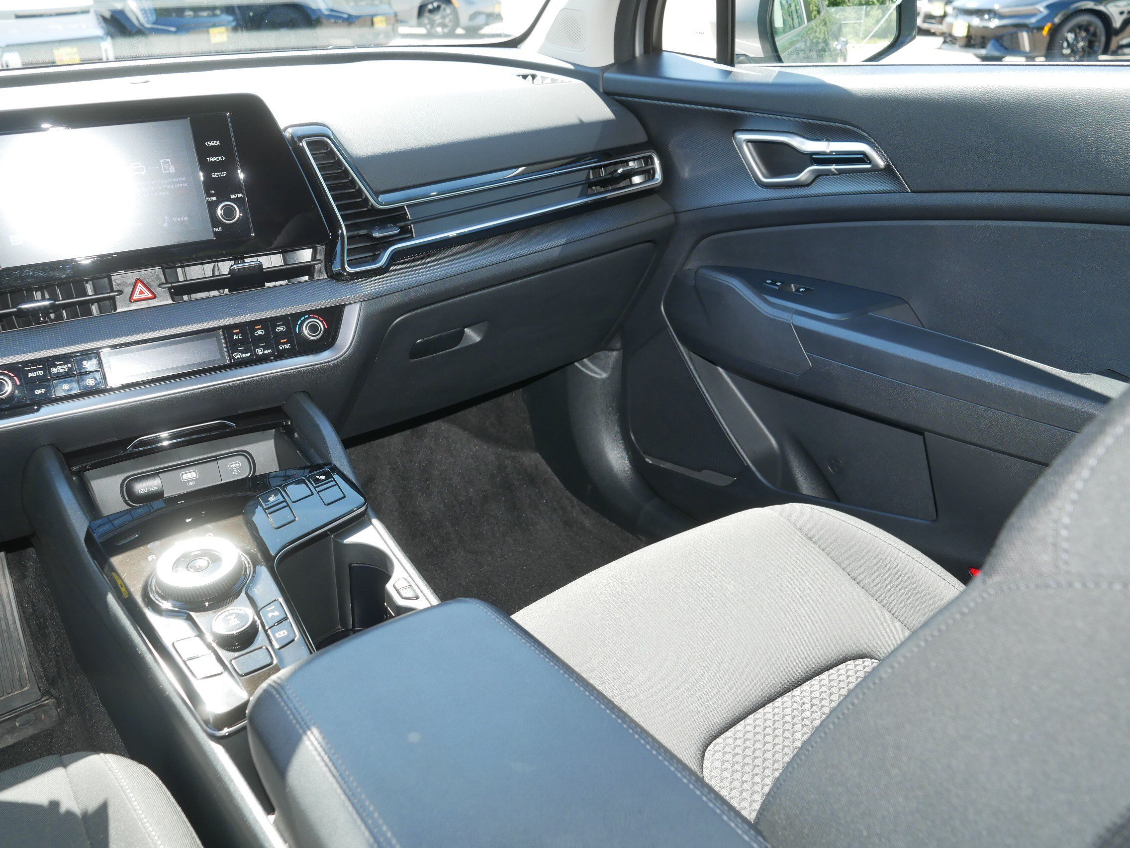 Certified 2024 Kia Sportage LX AWD/4WD image 11