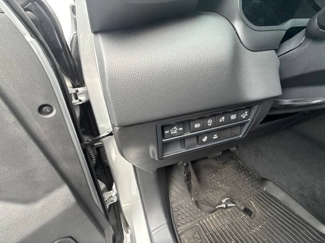 Used 2024 Toyota Tundra Limited AWD/4WD image 15