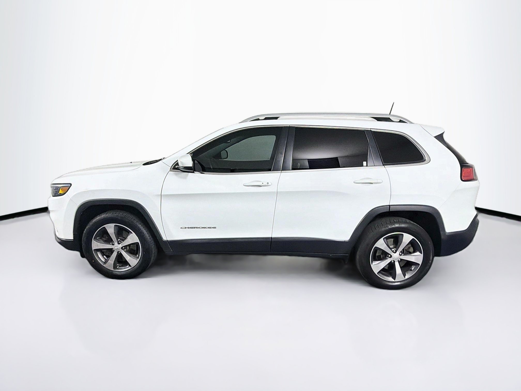 Used 2020 Jeep Cherokee Limited AWD/4WD image 4