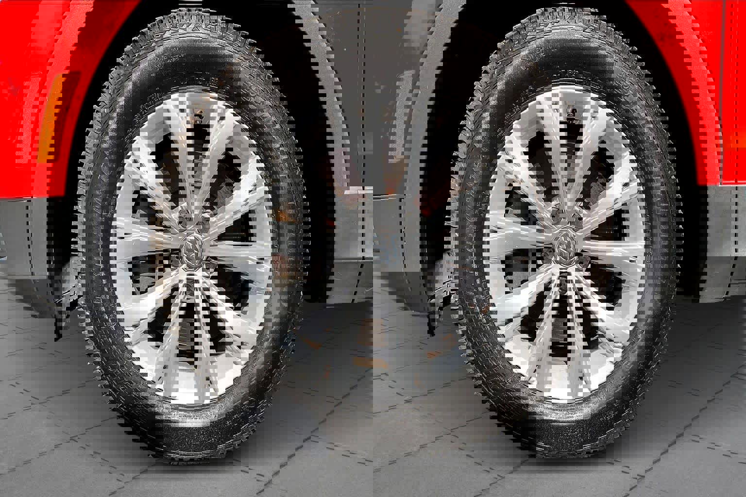 Used 2019 Volkswagen Tiguan SE w/ Panoramic Sunroof Package image 9