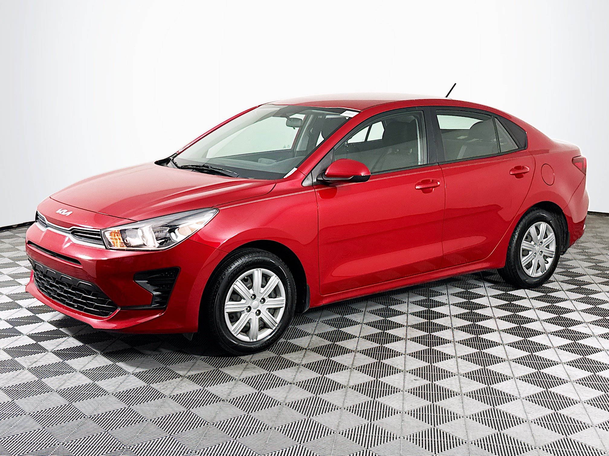 Used 2023 Kia Rio S FWD image 4