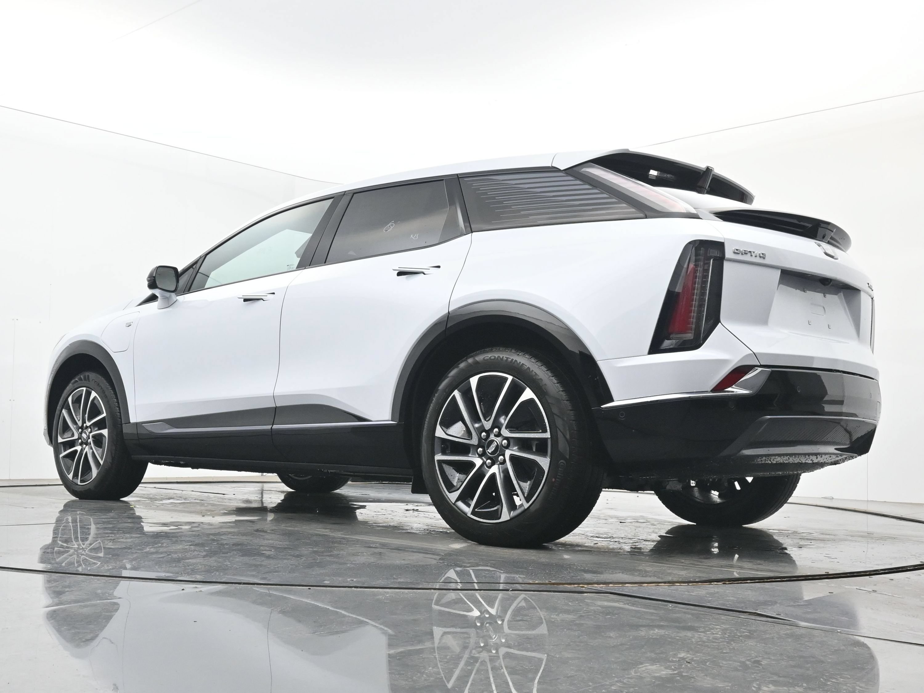 New 2026 Cadillac Optiq Sport 2 AWD/4WD image 17
