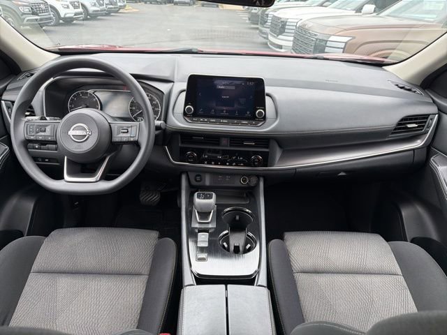 Used 2024 Nissan Rogue SV FWD image 27