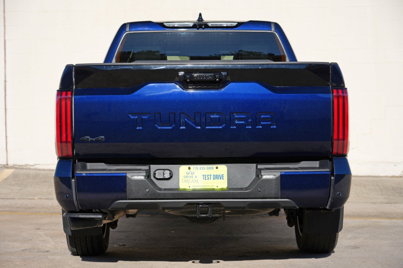Used 2023 Toyota Tundra Platinum w/ Advanced Package AWD/4WD image 11