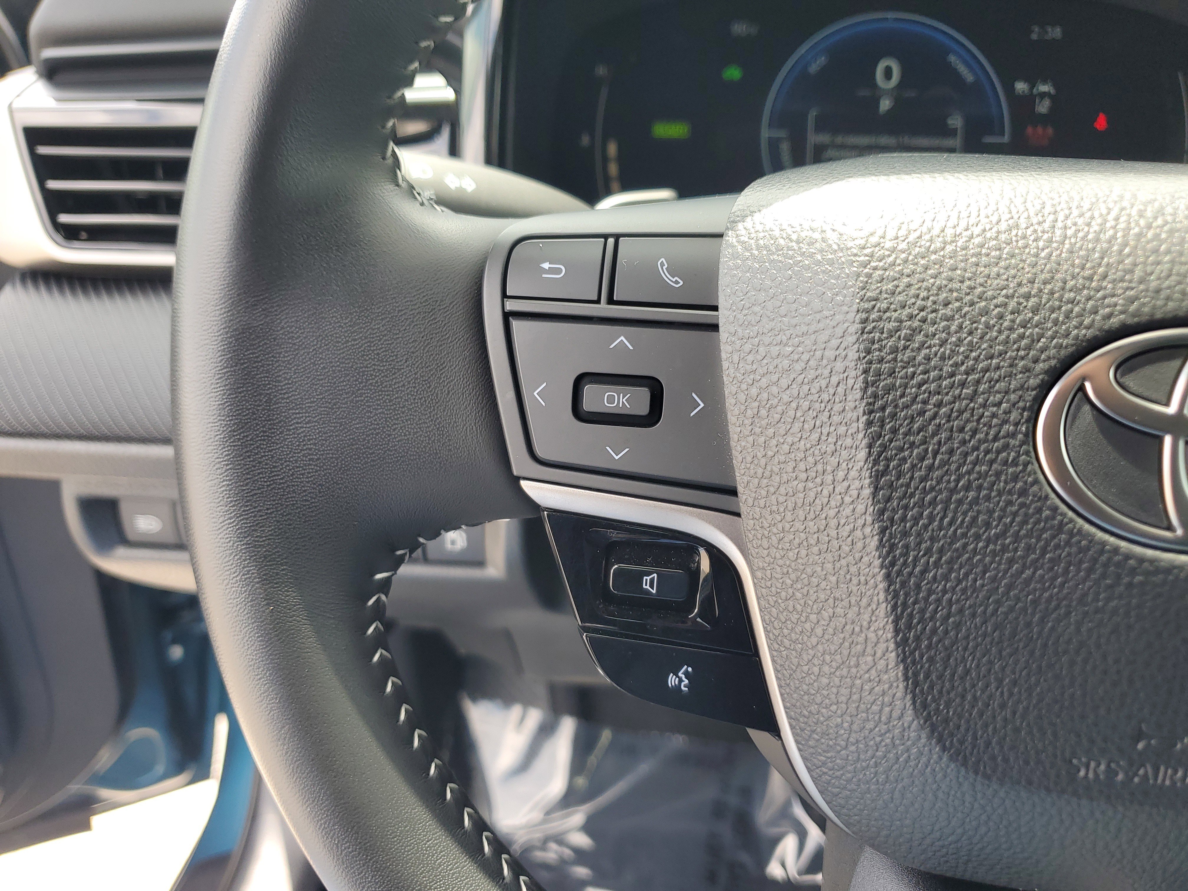 Used 2025 Toyota Camry SE FWD image 20