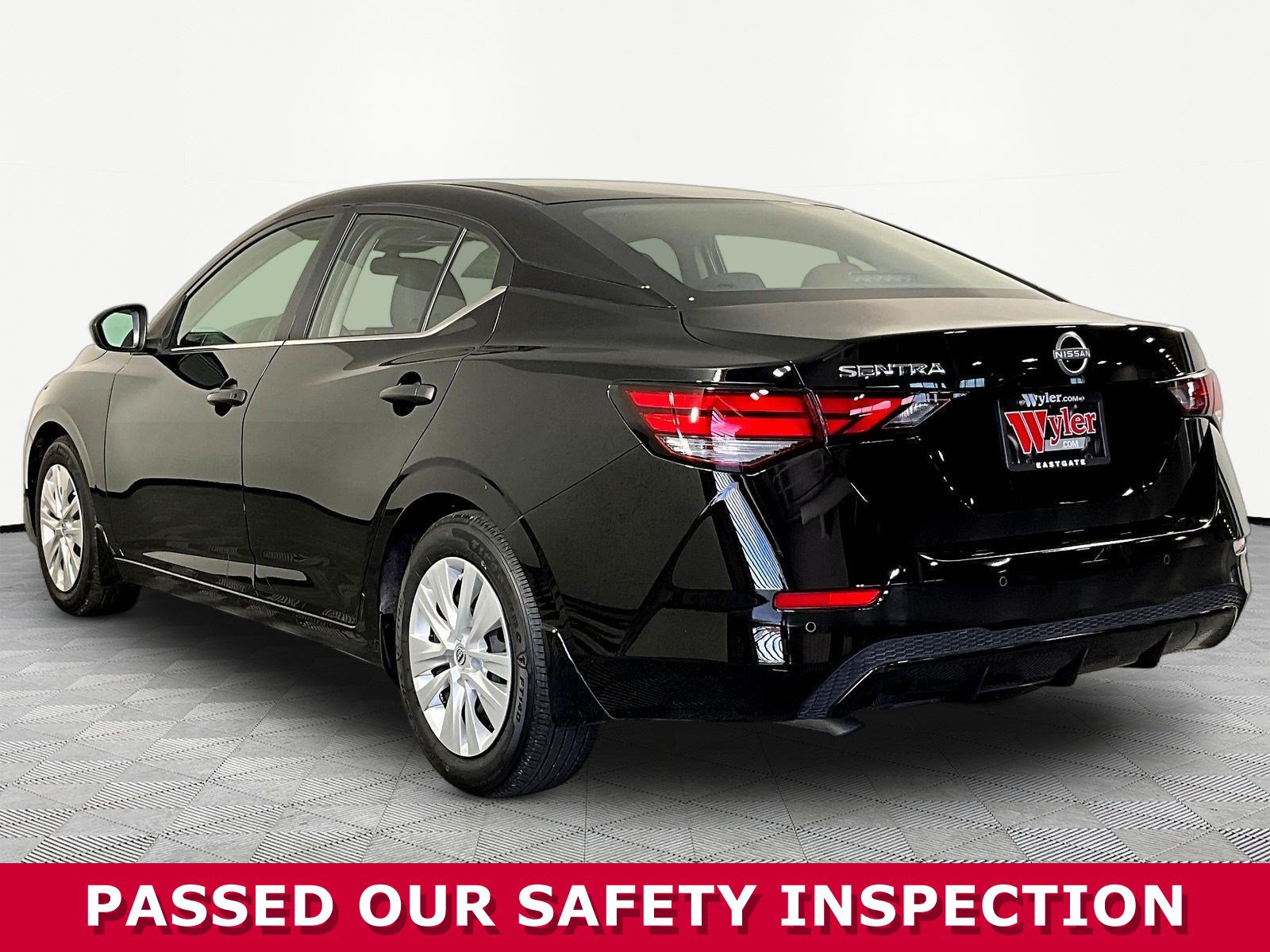 Certified 2025 Nissan Sentra S FWD image 4
