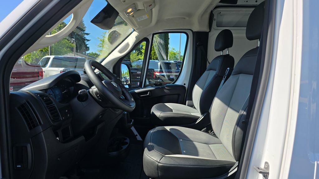 Used 2025 RAM ProMaster 2500 w/ Convenience Group FWD image 23