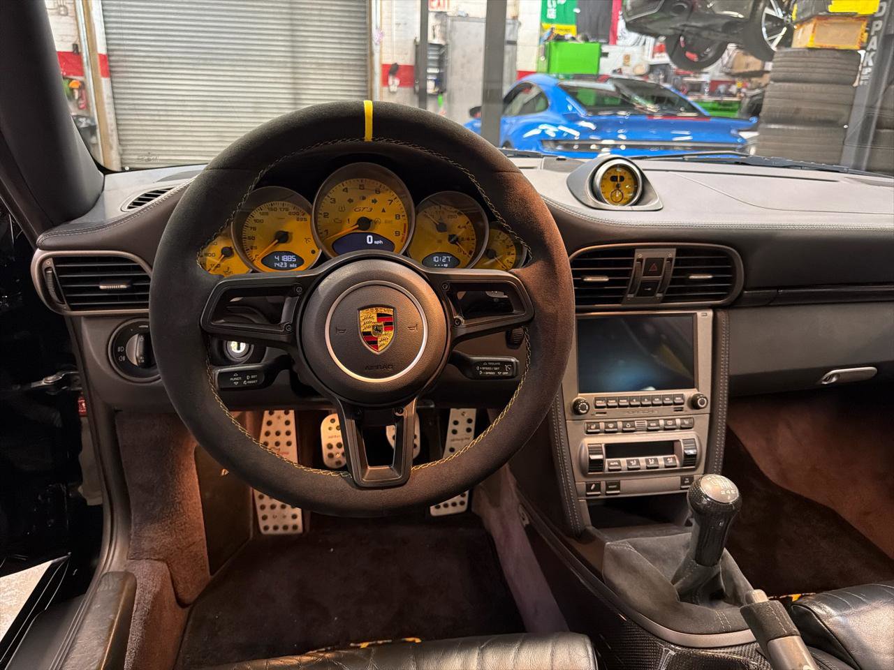 Used 2007 Porsche 911 GT3 RWD image 18