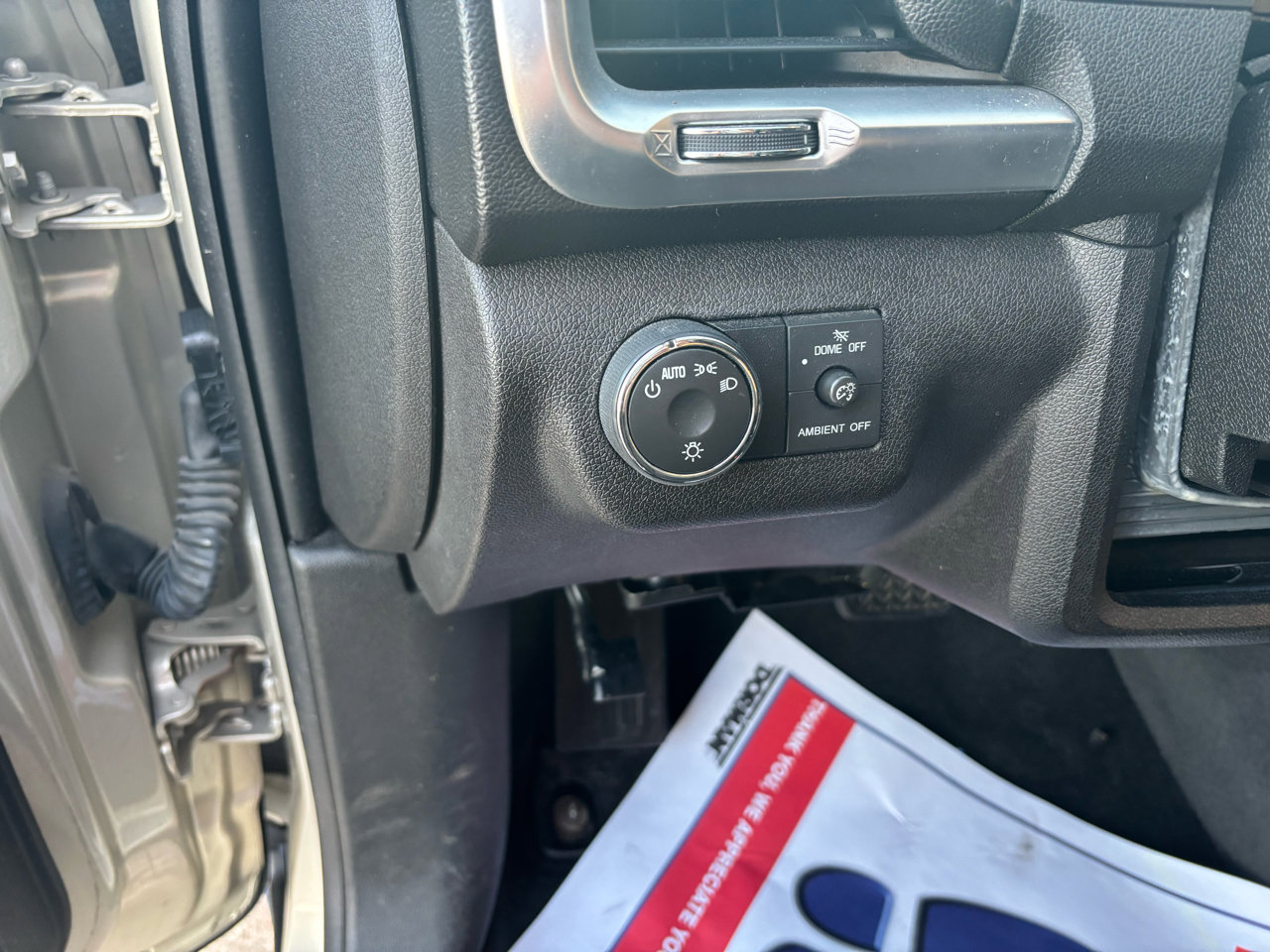 Used 2013 GMC Acadia SLE image 19