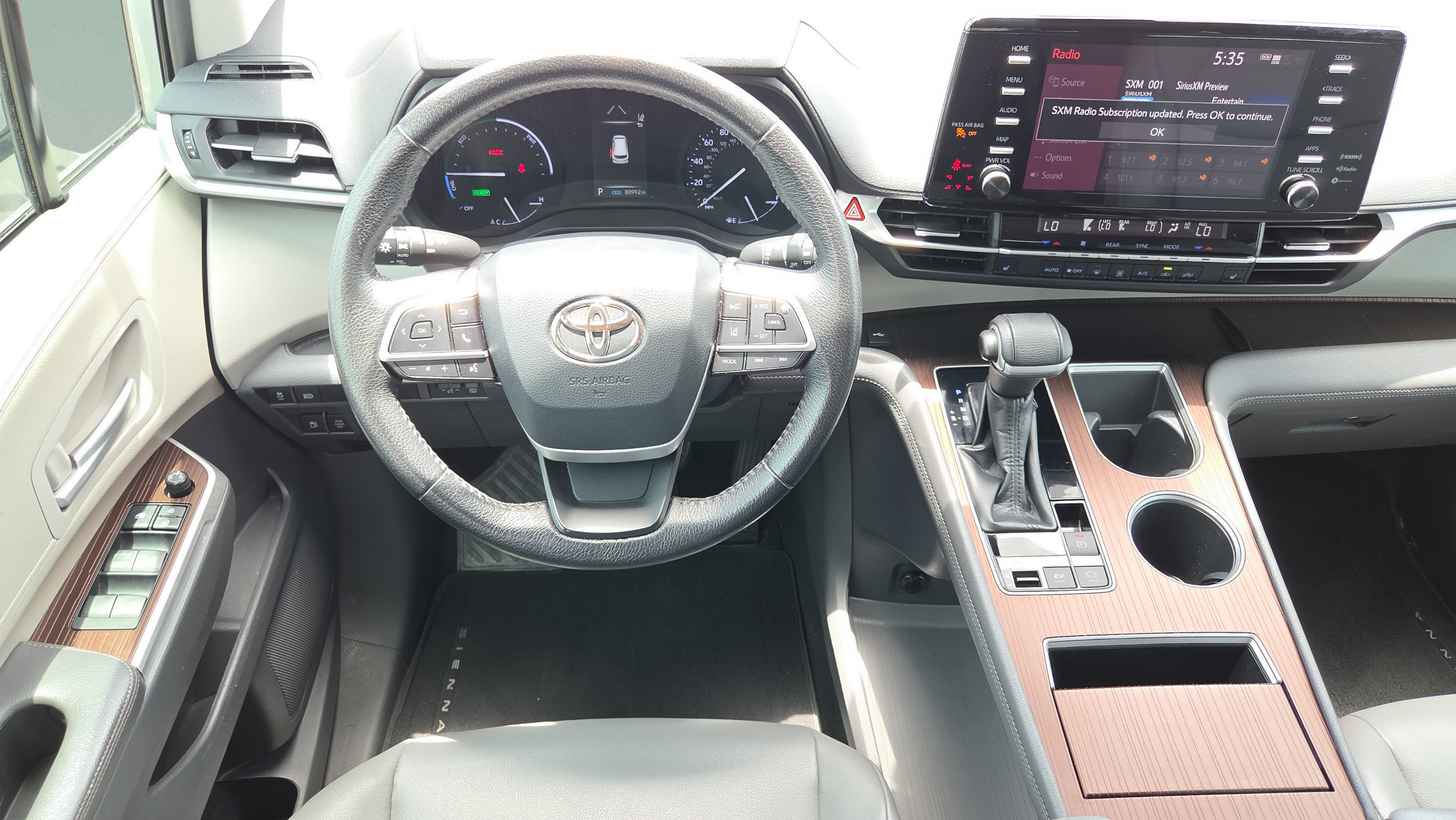 Certified 2021 Toyota Sienna XLE FWD image 13