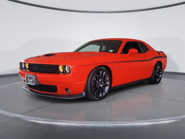 Certified 2022 Dodge Challenger R/T Scat Pack w/ Scat Pack Stripe RWD image 4