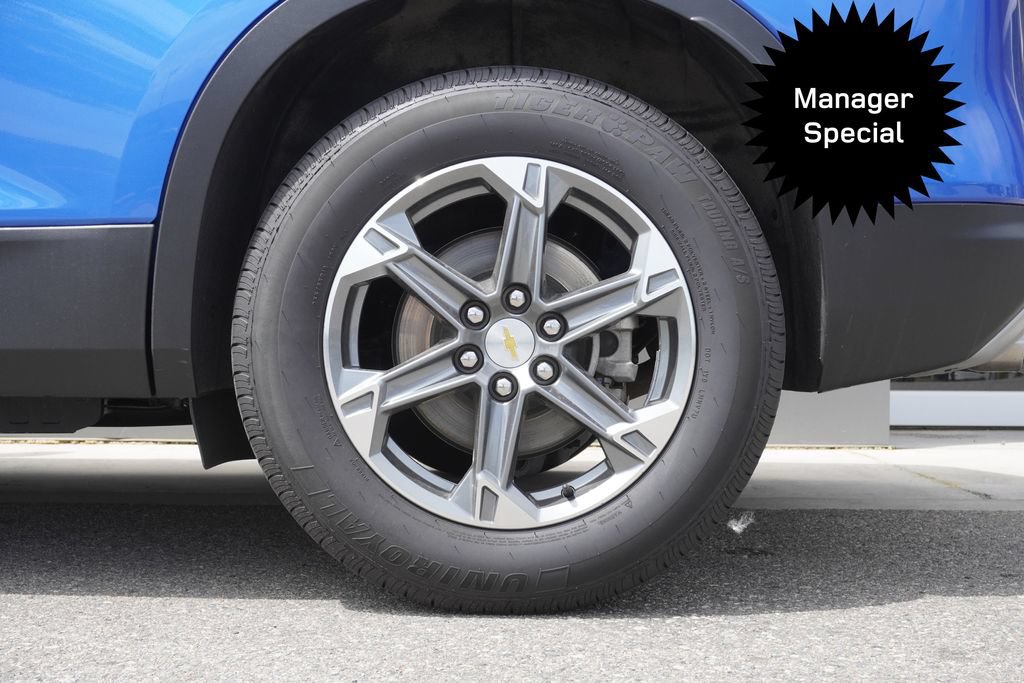 Used 2024 Chevrolet Blazer LT AWD/4WD image 35