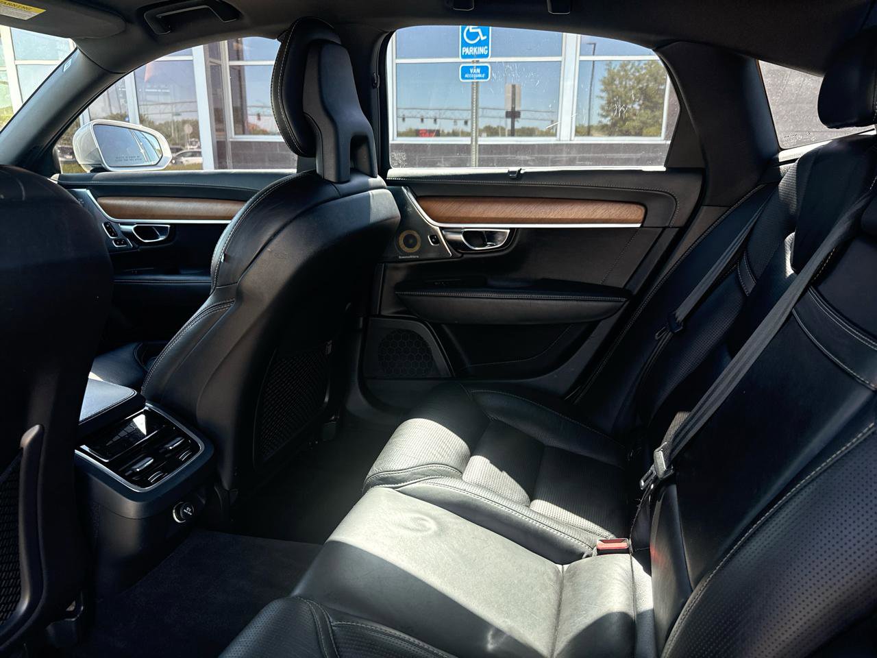 Used 2017 Volvo S90 T6 Inscription w/ Vision Package AWD/4WD image 9