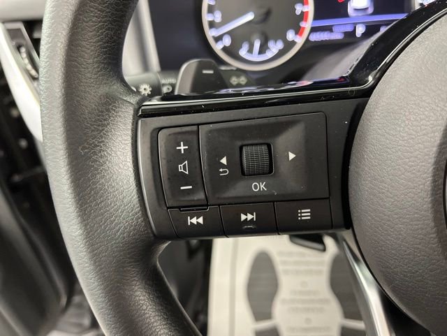Used 2022 Nissan Rogue SV FWD image 24