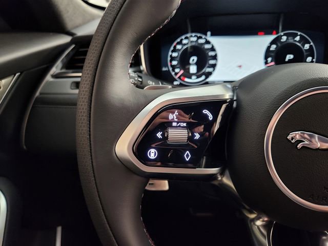 New 2026 Jaguar F-PACE SVR image 26